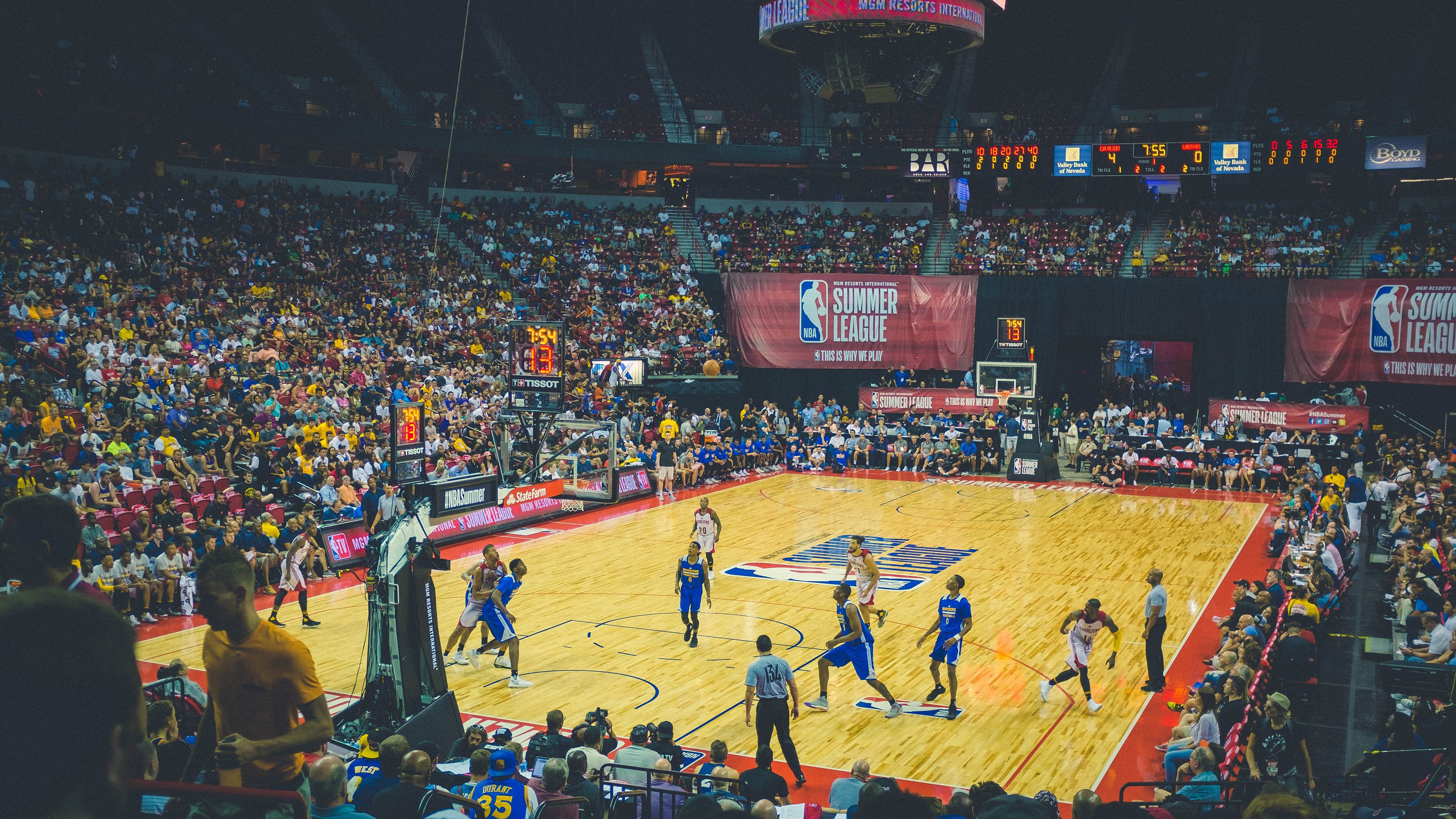 巴雷特：全黑队背后进攻的灵魂人物，掌控比赛节奏，巴雷特出场