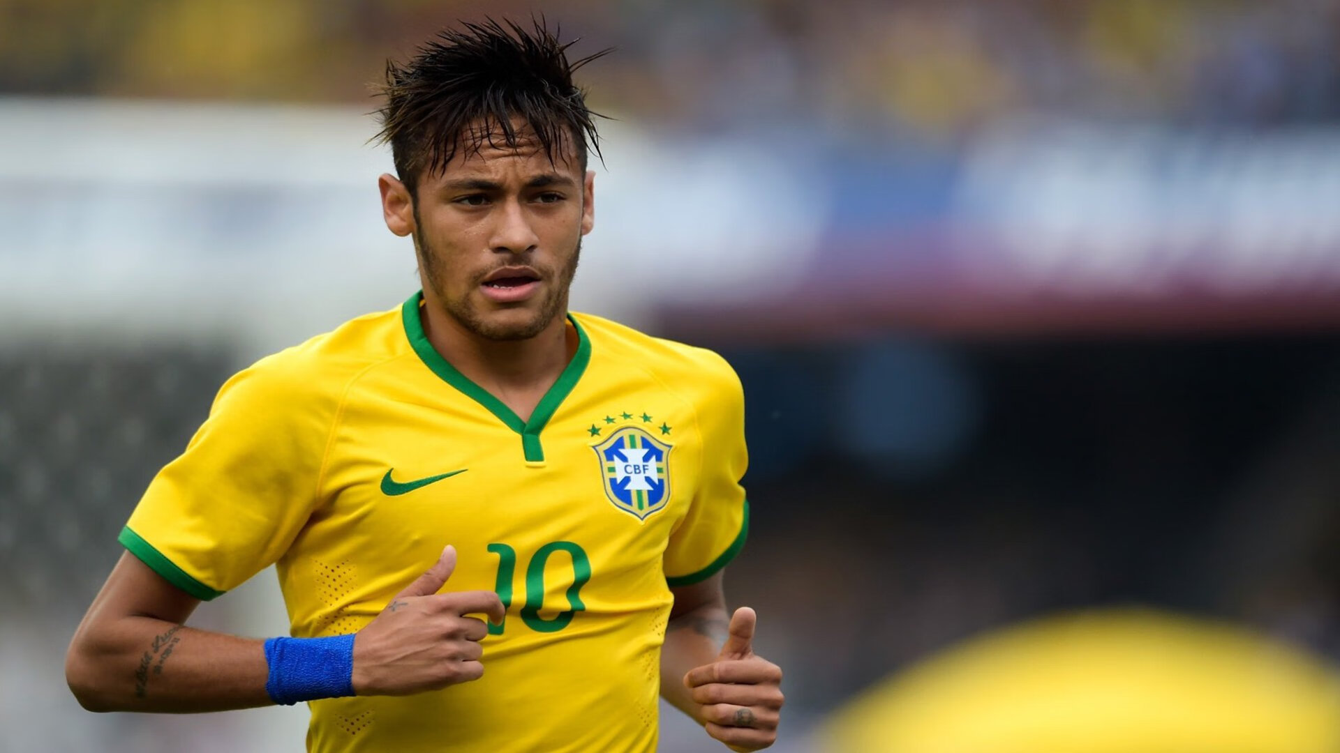 曼城大胜利物浦积分反超登顶，曼城1_4利物浦